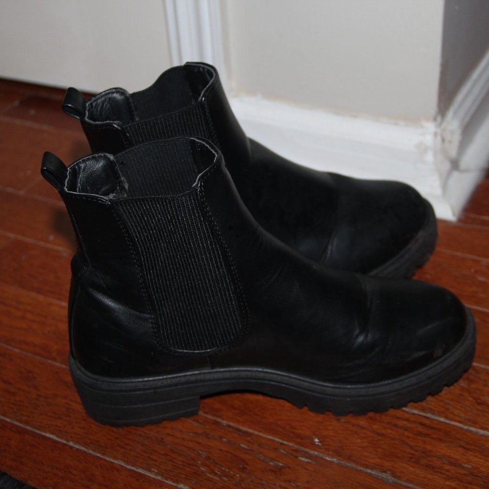Nasty Gal Black Chelsea Boots